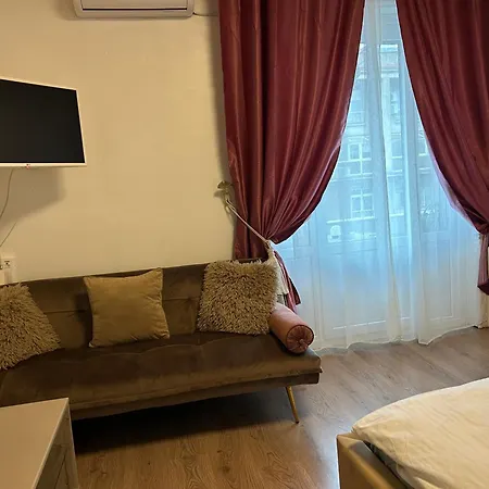 Panoramic Terace Victory Boutique Bükreş